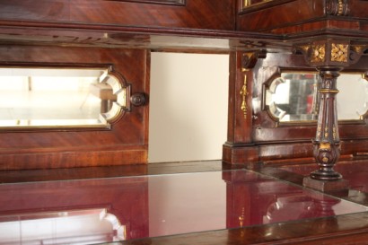 Grande credenza a due corpi