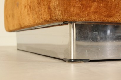 sofa, 70's, velvet, metal, #modern, # sofas, # {* $ 0 $ *}