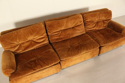 sofa, 70's, velvet, metal, #modern, # sofas, # {* $ 0 $ *}