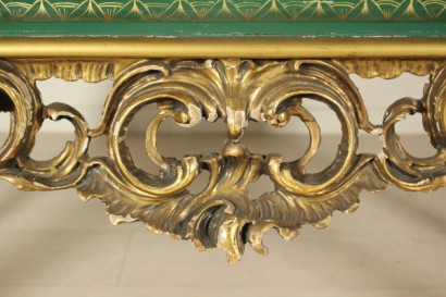 Bar cabinet with chinoiserie