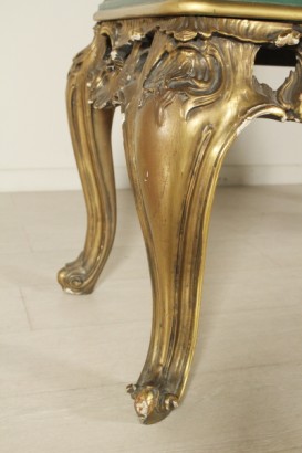 Bar cabinet with chinoiserie