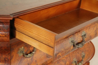 Cassettone in stile olandese