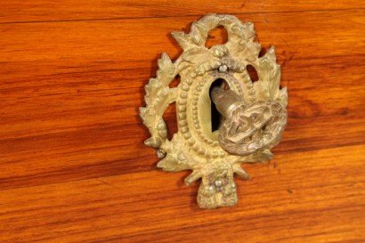 Cassettone stampigliato C.C. Saunier
