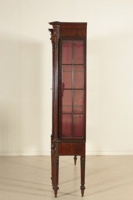 Englisch-Vitrine