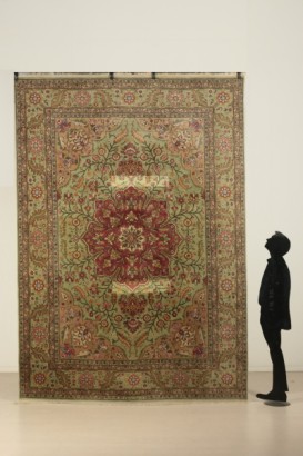 Rumänien: Tabriz Teppich Größe mit menschlichen Figur