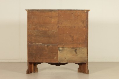 Dettaglio retro credenza ante dipinte