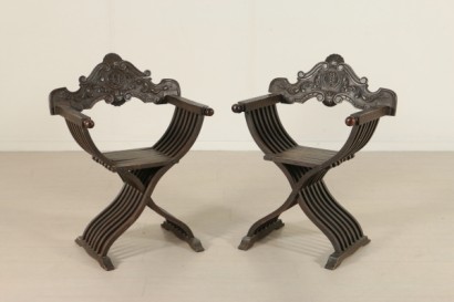 Paire de chaises de Savonarole