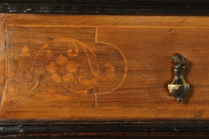 Particular pair of drawers lombardi