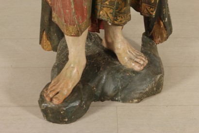 Estatua de madera policromada particular