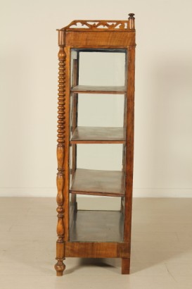 Particolare lato Piccola vetrina Luigi Filippo