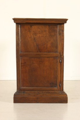 Particular side Sideboard from Walnut Center