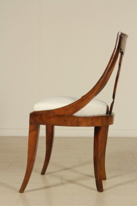 Particolare lato Gruppo 4 sedie a gondola