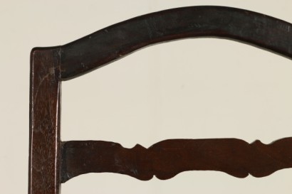 Particolare angolo schienale Gruppo sei sedie a rocchetto