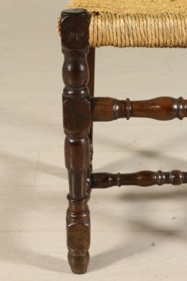 Particolare gamba Gruppo sei sedie a rocchetto