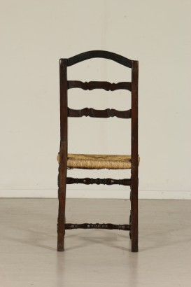 Particolare retro sedie Gruppo sei sedie a rocchetto