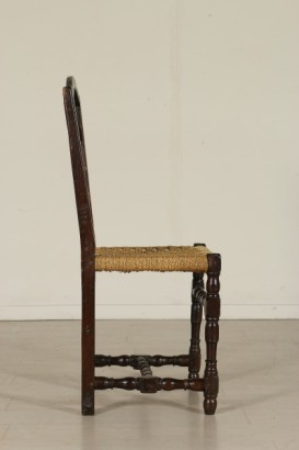 Particolare lato Gruppo sei sedie a rocchetto