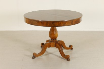 Tavolo tondo intarsiato