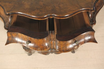 Particolare Coppia comò stile barocchetto