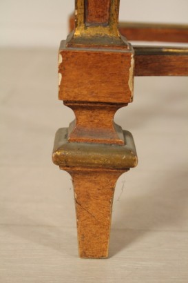Particolare piede Consolle stile neoclassico