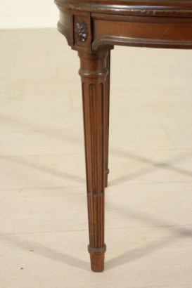 Particolare gamba Sedia Neoclassica