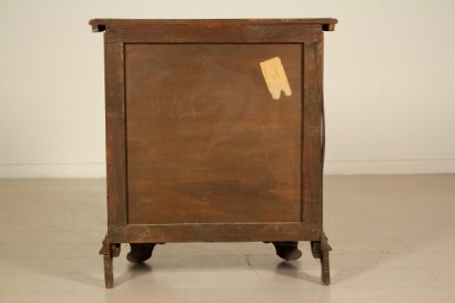 Retro Comodino in Stile