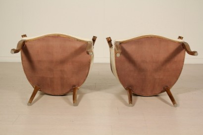 Particularmente en el par de sillones