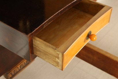 Particolare cassetto aperto Letto anni 20-30