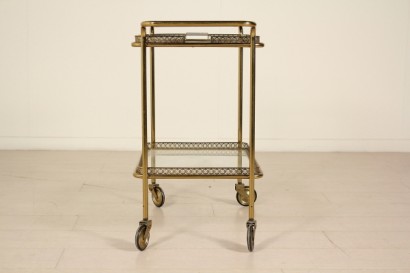 Lado de carro particular 60 años