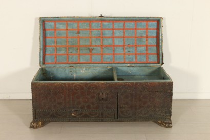 Cuir ouvert tronc couché