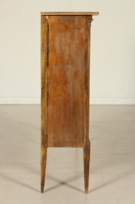 Vue de côté de bibliothèque Empire