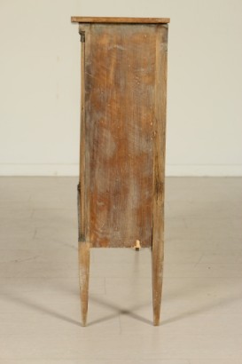 Vue de côté de bibliothèque Empire