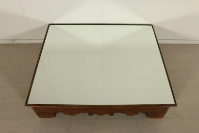 Découvre le Guéridon en marbre haut pin