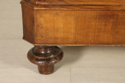 Fuß-Anrichte von Umberto ich