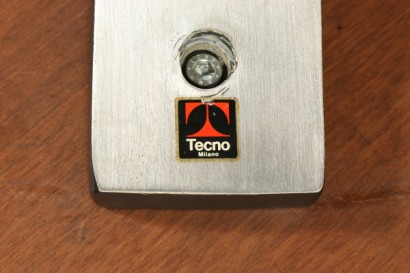 Table particulière Tecno