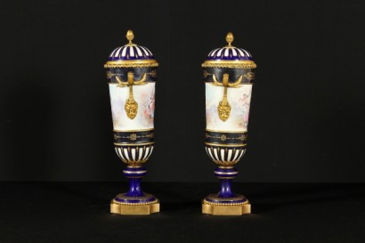 Paire de vases de Sèvres