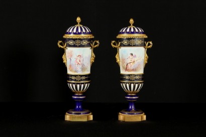 Paire de vases de Sèvres