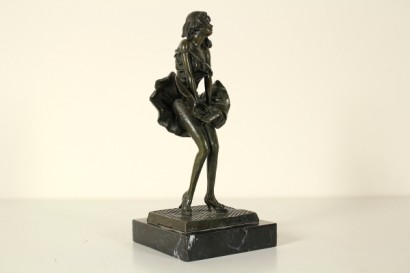 Jeune fille bronze
