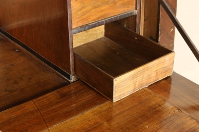 Particolare Secretaire Neoclassico