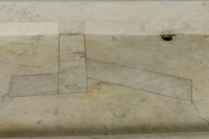 Indoor wall fountain