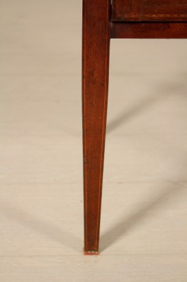 Pierna de gabinete de la libertad