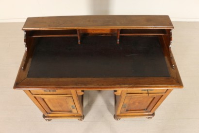 Scrittoio da centro vista alto