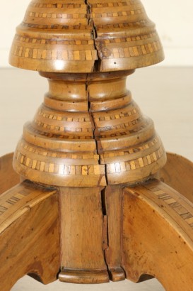 Particolare gamba Tavolino Rolo