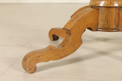 Particolare piede Tavolino Rolo