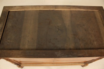 Particular foot Dresser Charles X vista alto