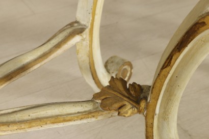 Particular Marche console