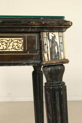 Escritorio con intarsia, pierna