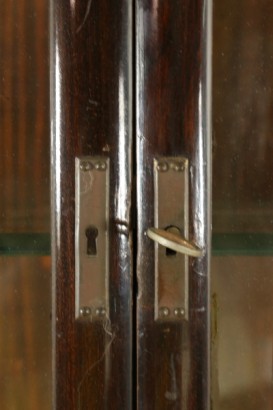 di mano in mano, vetrina liberty, mobile liberty, vetrina 900, vetrina primi 900, vetrina in faggio, vetrina in faggio massello, vetrina pensile, vetrina sospesa