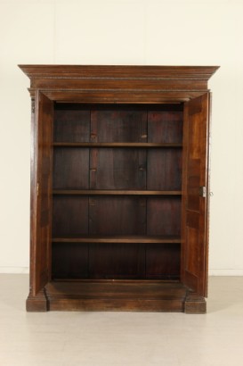 Interior de armario de Genovese, siglo XIX