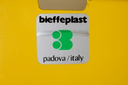 modernariato, design, vintage, sedie, sedie di design, sedie di modernariato, sedie vintage, sedie anni 70, Sedie Bieffeplast, #dimanoinmano, #modernariato, #design, #vintage, #madeinitaly