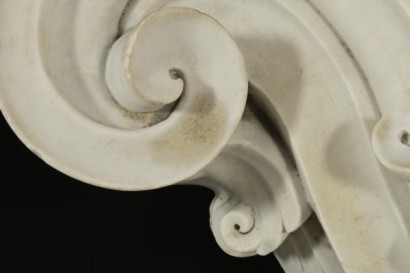 Coppia di elementi decorativi in marmo - particolare